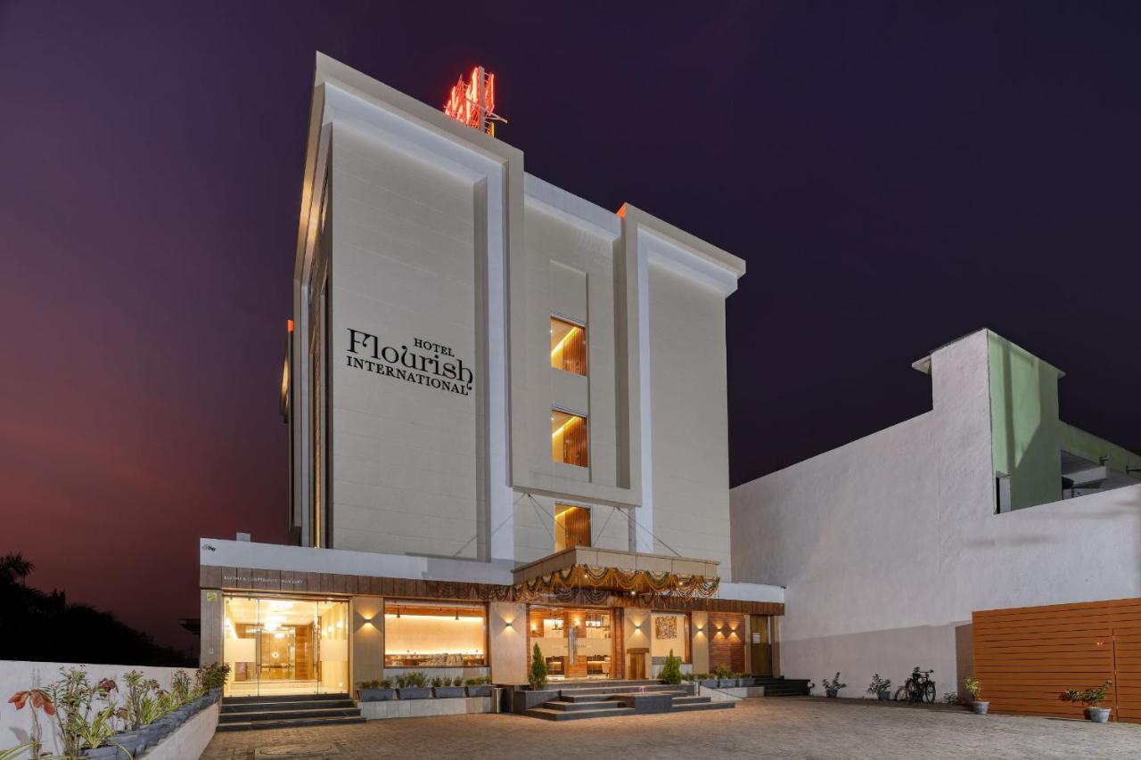 Hotel Flourish International Ahmedabad Exterior photo