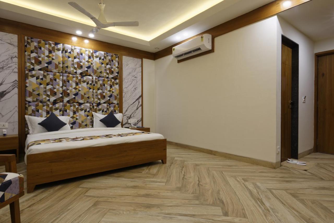Hotel Flourish International Ahmedabad Exterior photo